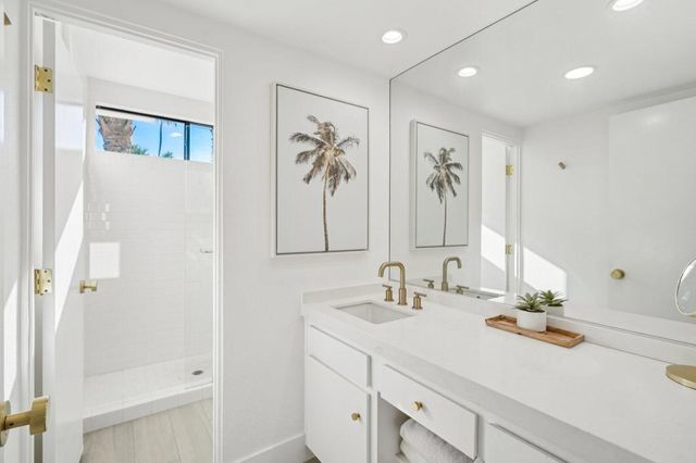 246 W Vereda Norte, Palm Springs, CA 92262