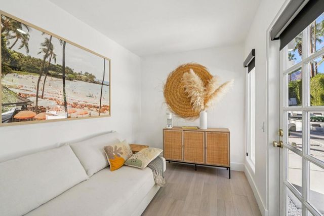 246 W Vereda Norte, Palm Springs, CA 92262