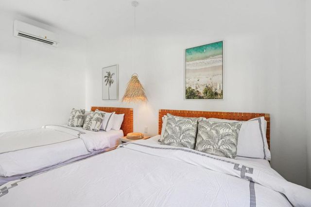 246 W Vereda Norte, Palm Springs, CA 92262