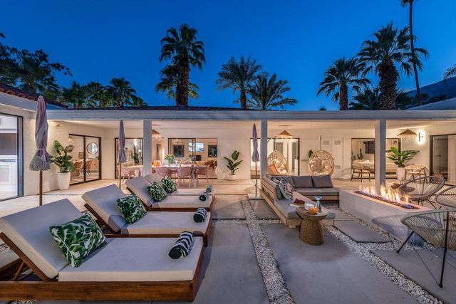 246 W Vereda Norte, Palm Springs, CA 92262