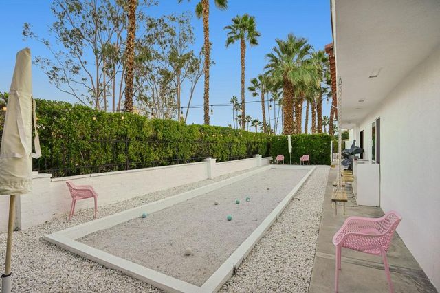 246 W Vereda Norte, Palm Springs, CA 92262