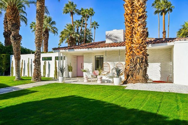 246 W Vereda Norte, Palm Springs, CA 92262