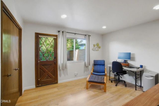 1129 Dover Lane, Ventura, CA 93001