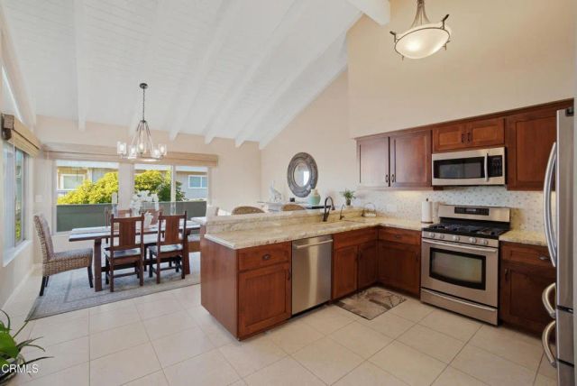 1129 Dover Lane, Ventura, CA 93001