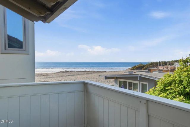 1129 Dover Lane, Ventura, CA 93001