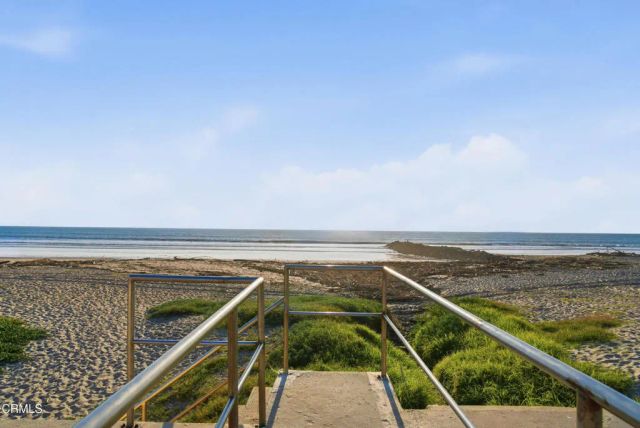 1129 Dover Lane, Ventura, CA 93001