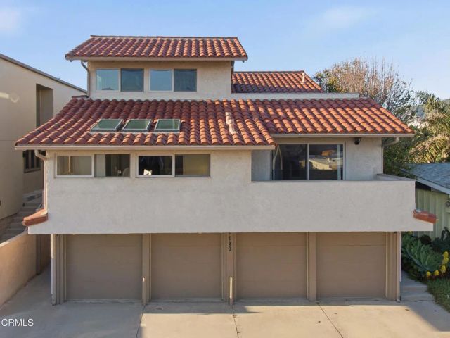 1129 Dover Lane, Ventura, CA 93001
