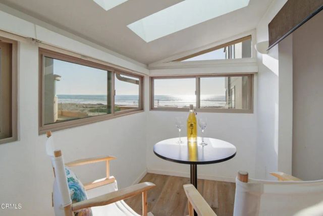 1129 Dover Lane, Ventura, CA 93001