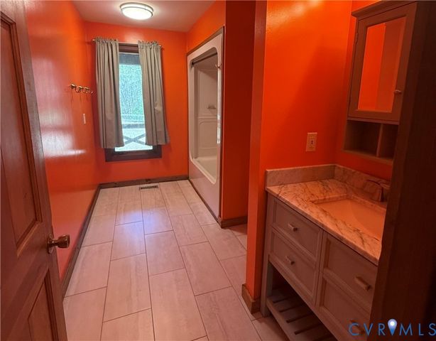 18318 Wards Creek Rd, Prince George, VA 23842