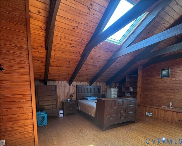 18318 Wards Creek Rd, Prince George, VA 23842