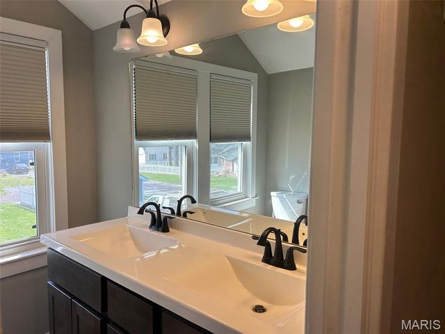 150 N 31st Street, Belleville, IL 62226