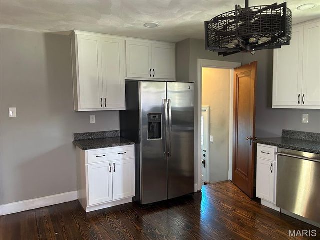 150 N 31st Street, Belleville, IL 62226