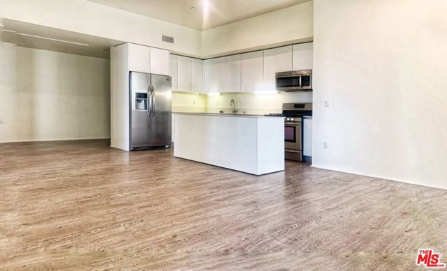 1040 S Mariposa Avenue F101, Los Angeles, CA 90006