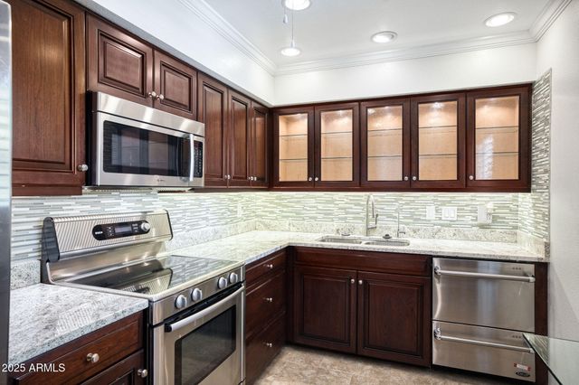 3655 N 5TH Avenue 203, Phoenix, AZ 85013