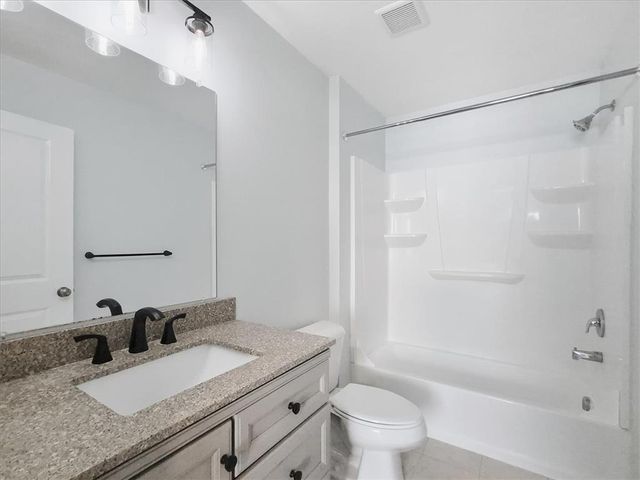1526 Brookstone Place, Hellertown Boro, PA 18055