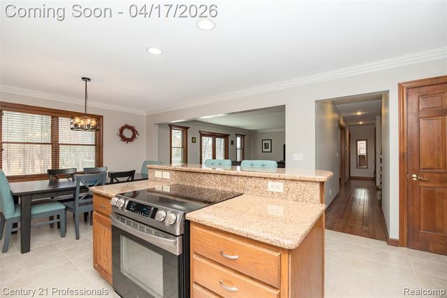 624 Highland Drive, Oxford, MI 48371