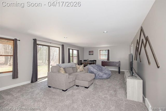 624 Highland Drive, Oxford, MI 48371