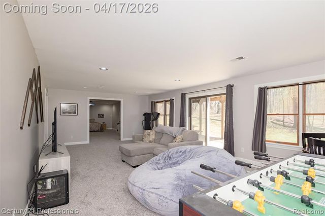 624 Highland Drive, Oxford, MI 48371