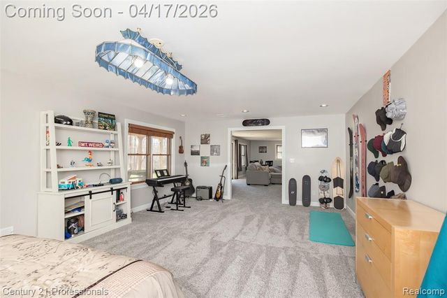 624 Highland Drive, Oxford, MI 48371