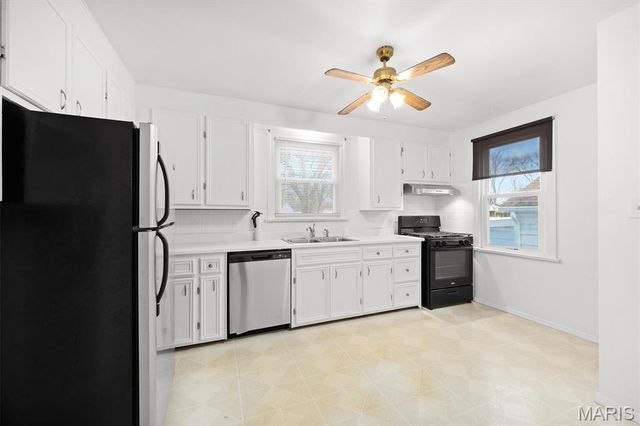 2105 E B Street, Belleville, IL 62221