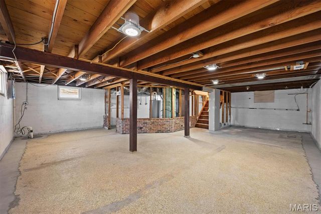 2105 E B Street, Belleville, IL 62221