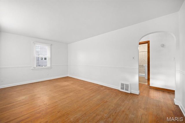 2105 E B Street, Belleville, IL 62221