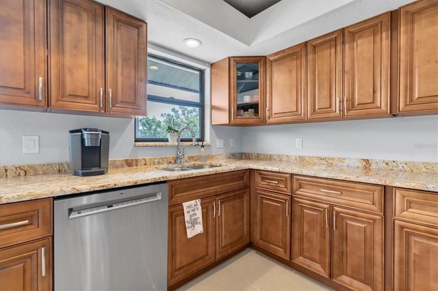 15590 59TH STREET N, Clearwater, FL 33760