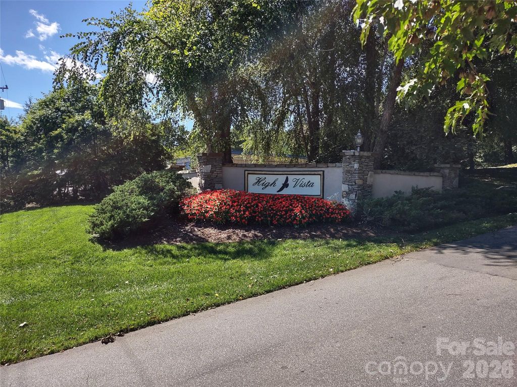 99999 Cedar Drive 273, Mills River, NC 28759