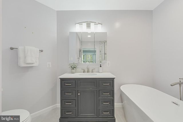 624 N PITT ST, Alexandria, VA 22314