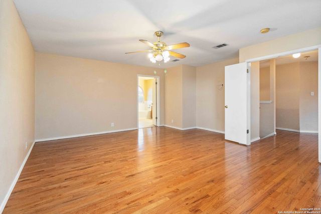 5207 WOOD GLEN DR, San Antonio, TX 78244