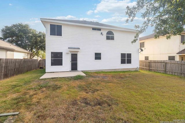 5207 WOOD GLEN DR, San Antonio, TX 78244