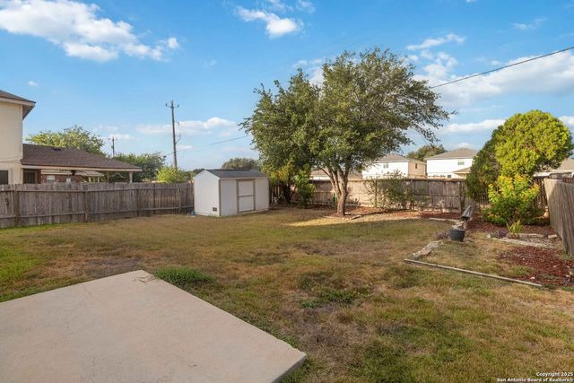 5207 WOOD GLEN DR, San Antonio, TX 78244
