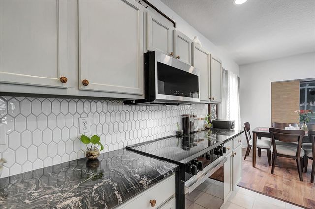 18147 CANAL POINTE STREET, Tampa, FL 33647