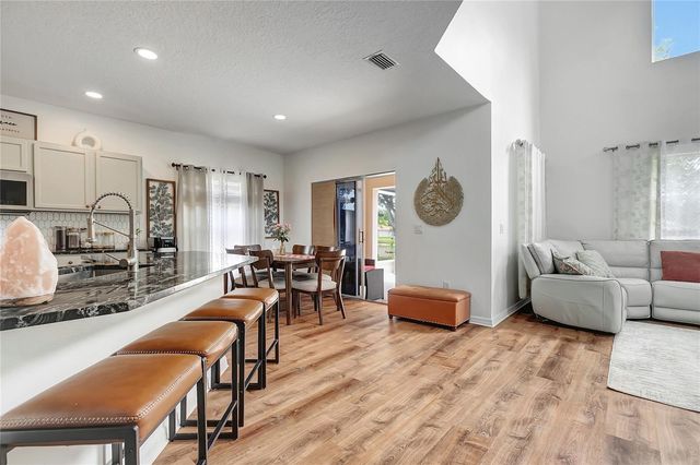 18147 CANAL POINTE STREET, Tampa, FL 33647
