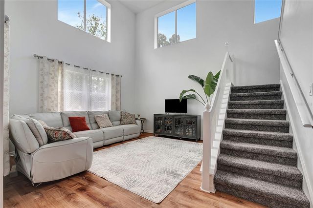 18147 CANAL POINTE STREET, Tampa, FL 33647