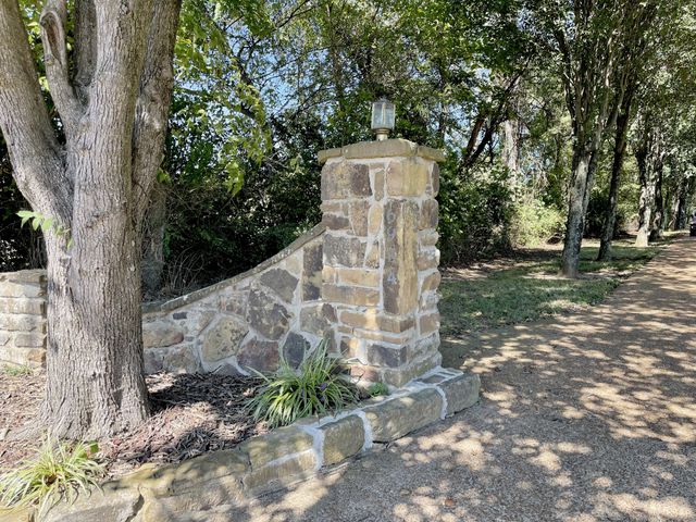 6914 Burkitt Rd, Antioch, TN 37013