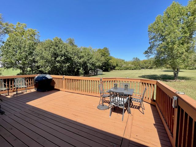 6914 Burkitt Rd, Antioch, TN 37013