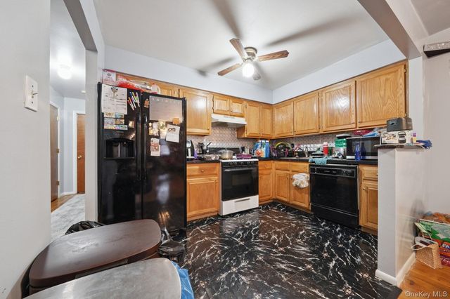 831 E 221st Street, Bronx, NY 10467