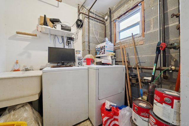 831 E 221st Street, Bronx, NY 10467