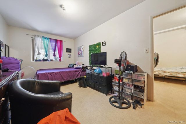 831 E 221st Street, Bronx, NY 10467