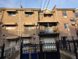 831 E 221st Street, Bronx, NY 10467