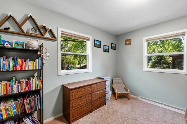 W9076 Heritage Hills Road, Beaver Dam, WI 53916