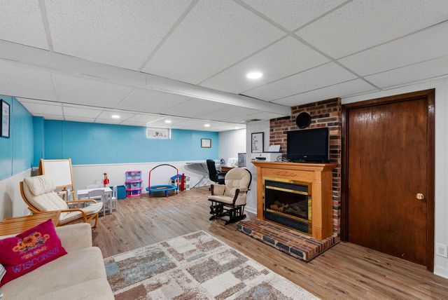 W9076 Heritage Hills Road, Beaver Dam, WI 53916