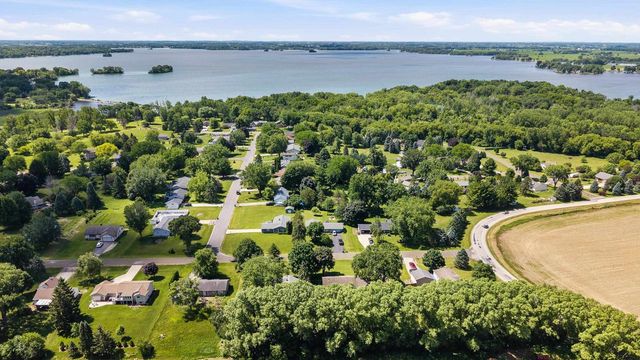W9076 Heritage Hills Road, Beaver Dam, WI 53916