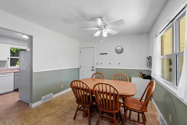 W9076 Heritage Hills Road, Beaver Dam, WI 53916