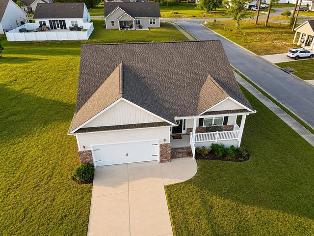 402 Grain Field Dr., Georgetown, SC 29440