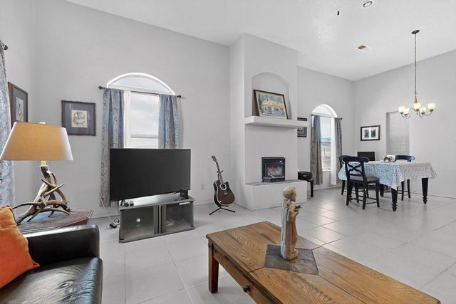 41 Pino Road, Veguita, NM 87062