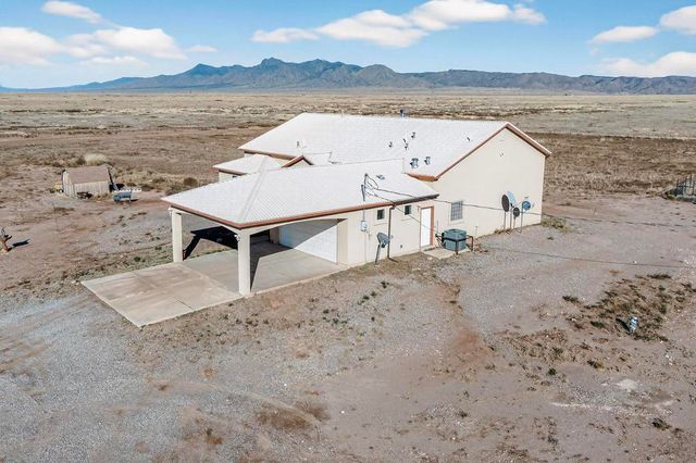 41 Pino Road, Veguita, NM 87062