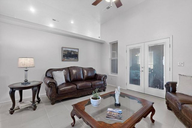 41 Pino Road, Veguita, NM 87062