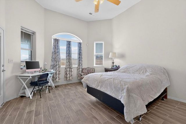 41 Pino Road, Veguita, NM 87062